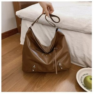 Tote bag ဆိုဒ်ကြီး