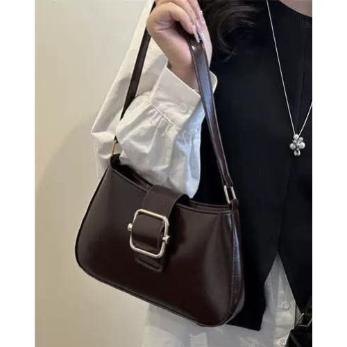 ခါးပတ်shoulder