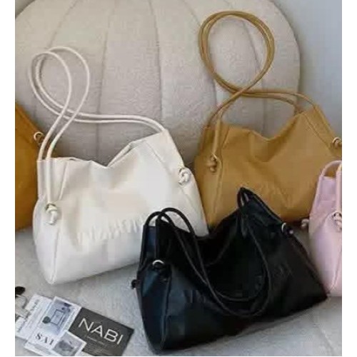 Lara ကြိုးထုံးအပါး